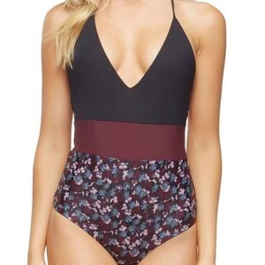 NEW TAVIK CHASE ONE PIECE SWIMSUIT COLOR BLOCK M